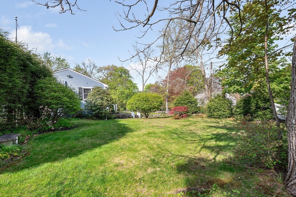 389 Marbleridge Rd, North Andover, MA Photo #29