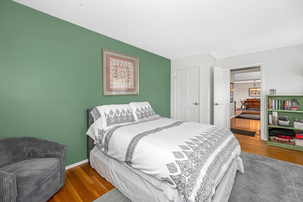 389 Marbleridge Rd, North Andover, MA Photo #17