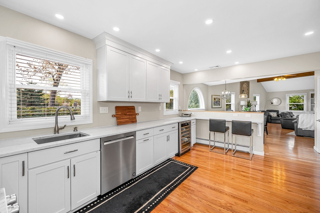 389 Marbleridge Rd, North Andover, MA Photo #11