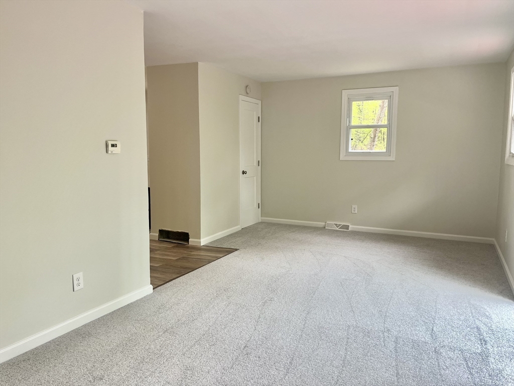 196 Munn Rd
