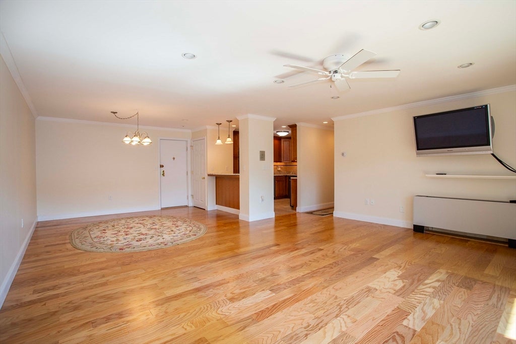 2 Summitt Dr. 41