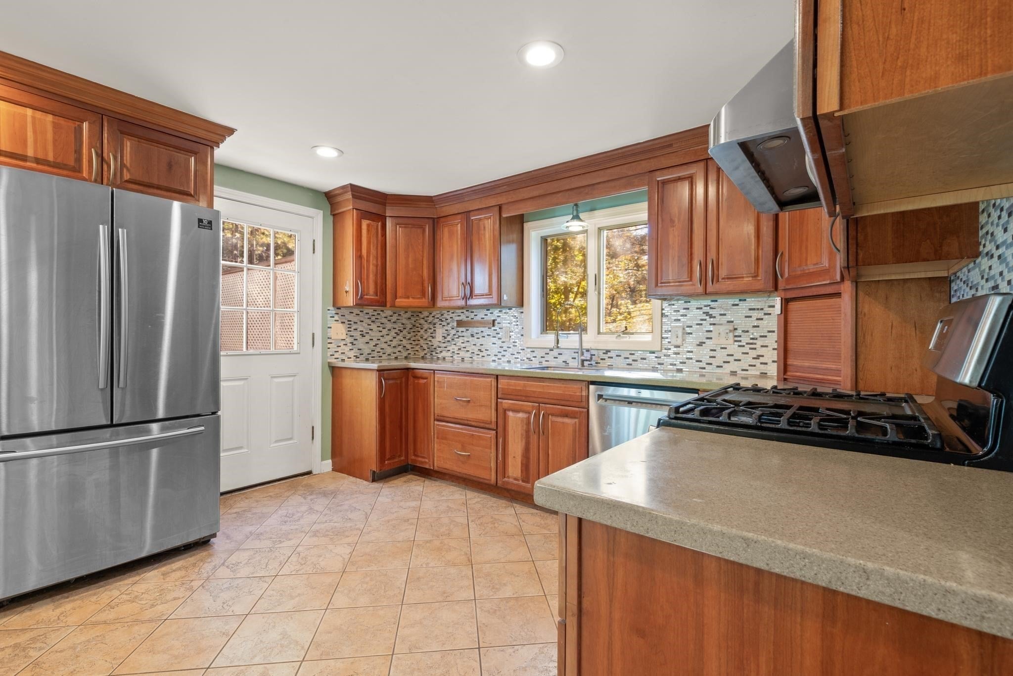 3 Ledgelawn Ave, Billerica, MA, 3 Ledgelawn Ave, Billerica, MA Photo #12