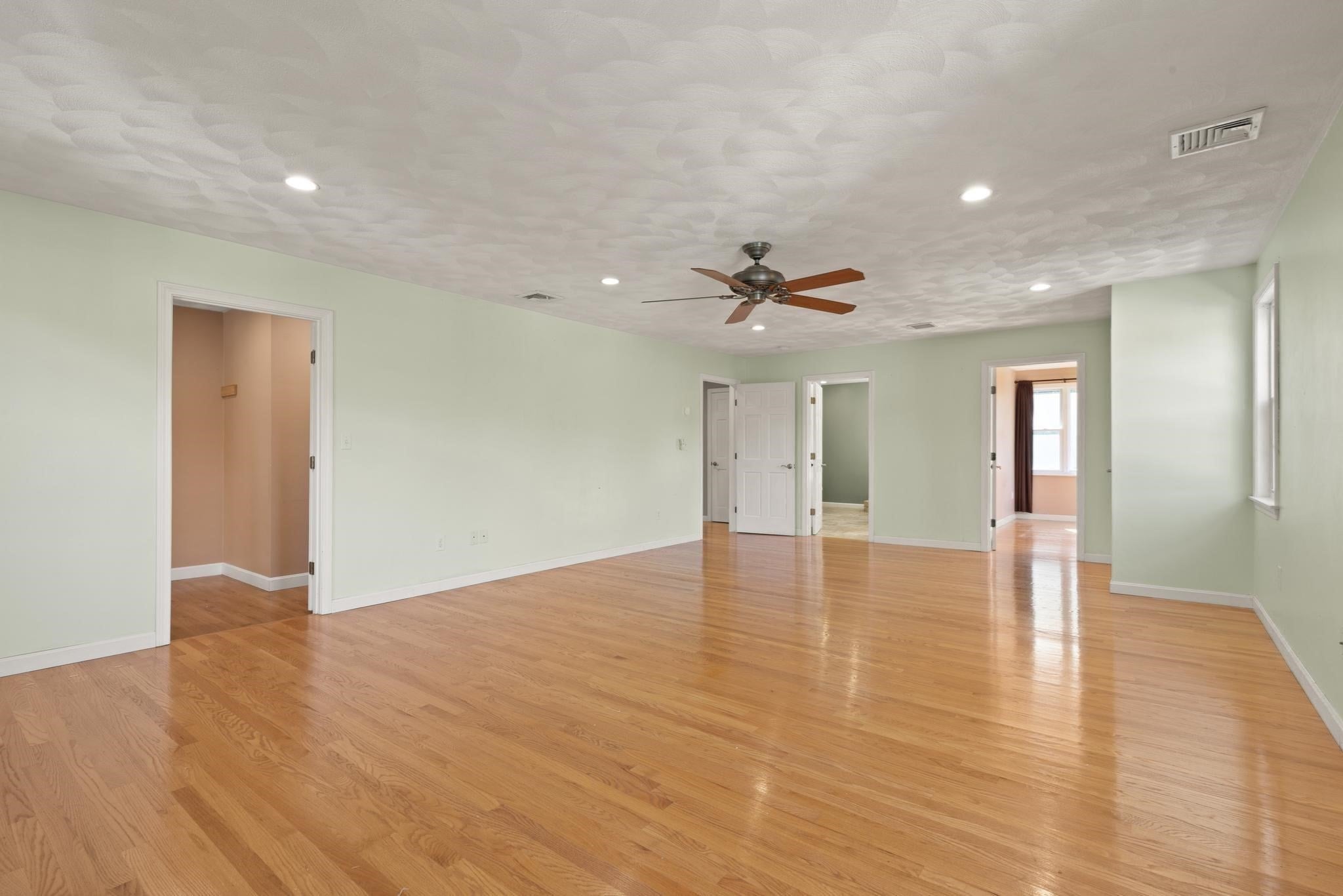 3 Ledgelawn Ave, Billerica, MA, 3 Ledgelawn Ave, Billerica, MA Photo #24