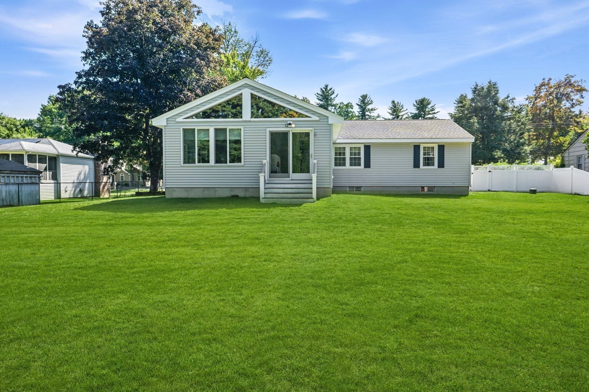 207 Loudville Road, Easthampton, MA Photo #5