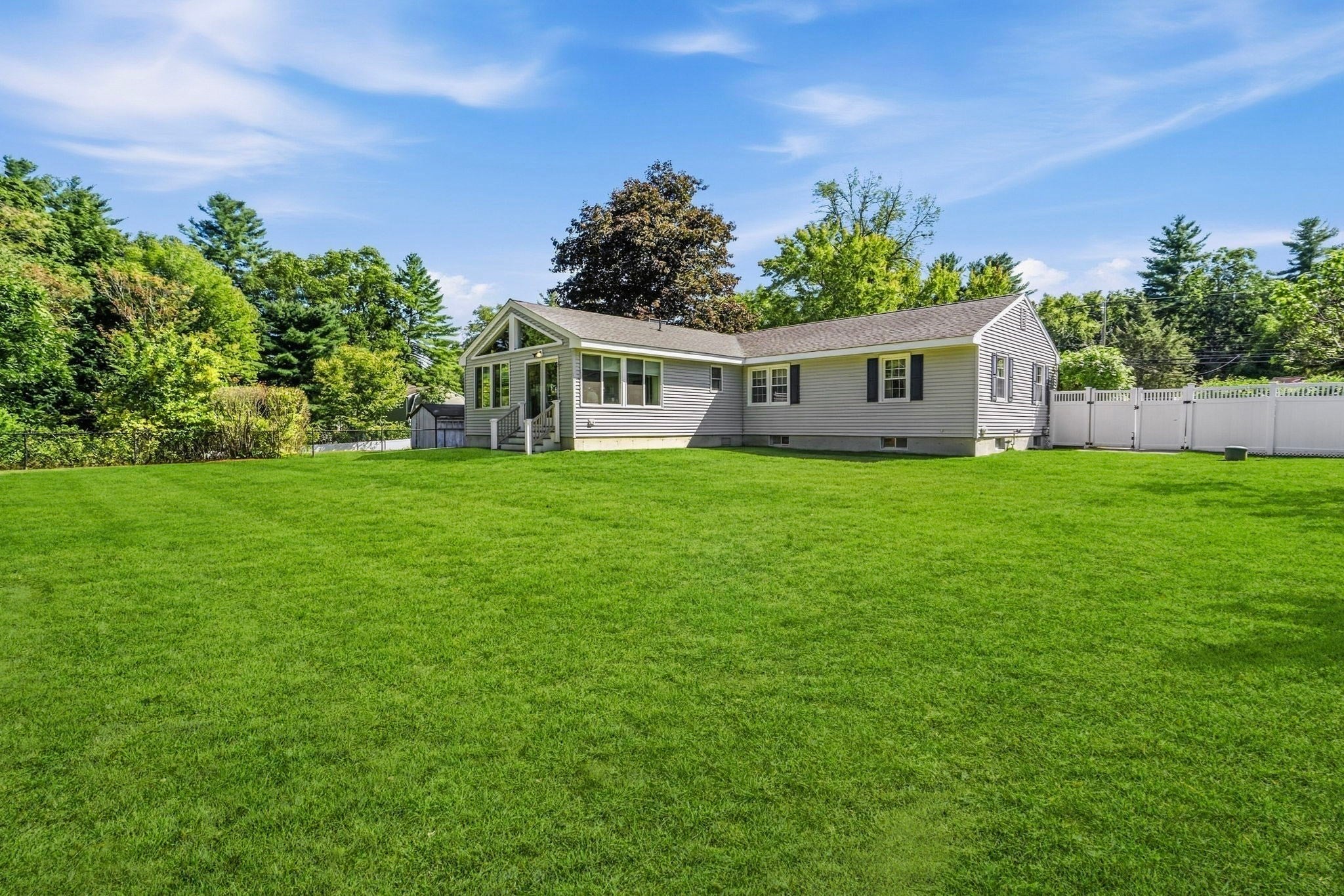 207 Loudville Road, Easthampton, MA Photo #7