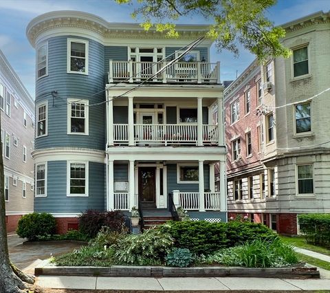 Photo of 85 Trowbridge Street #1, Cambridge, MA 02138 (MLS # 73251374)