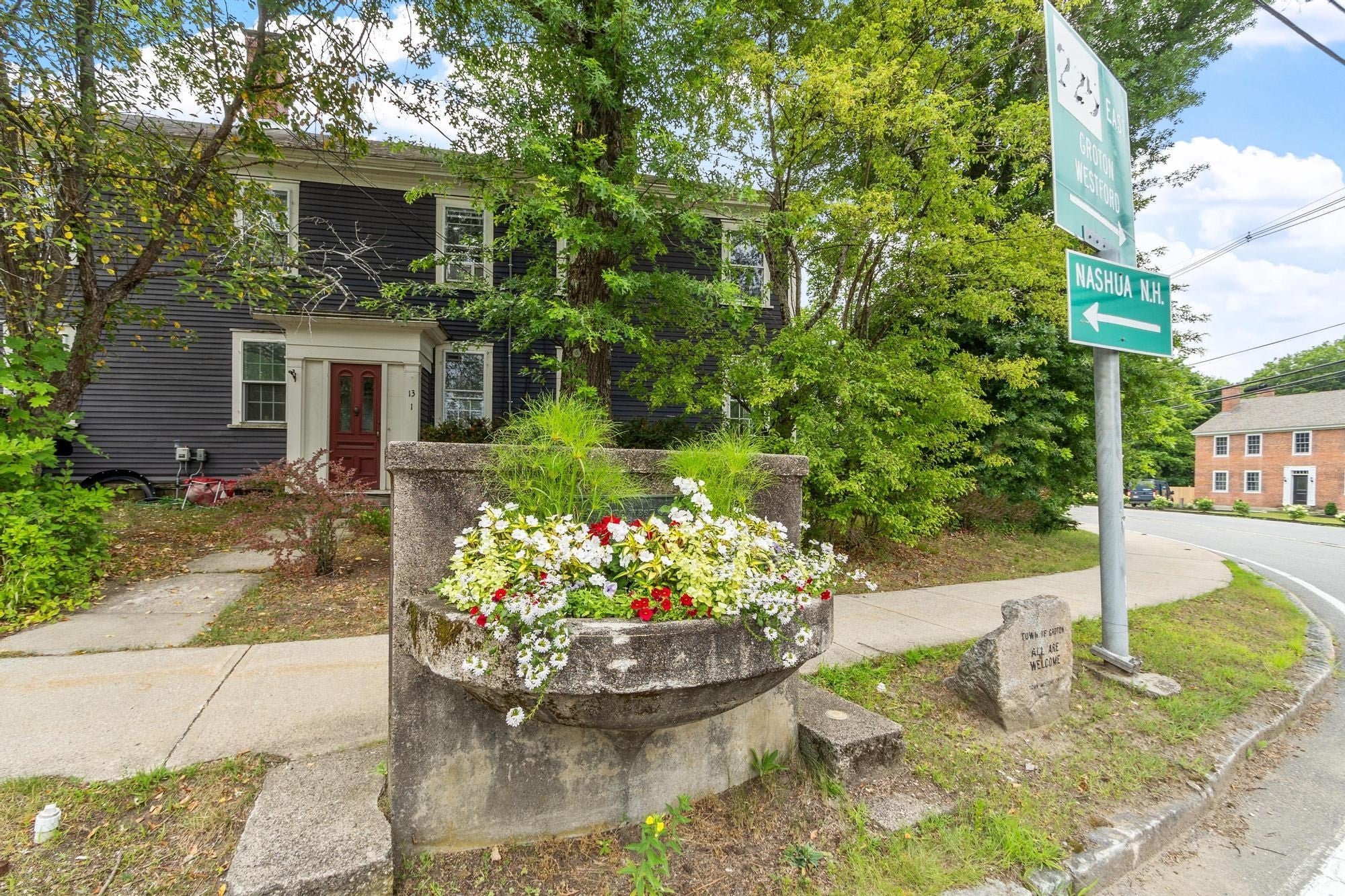 13 W Main St, Groton, MA Photo #29