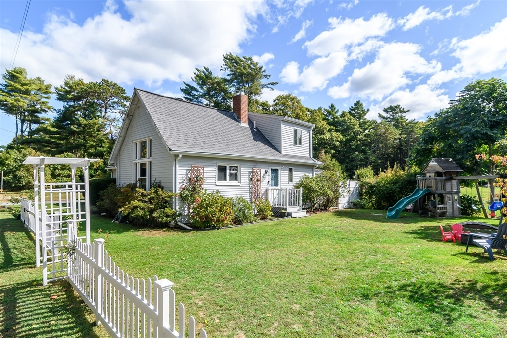 44 Cotuit Rd