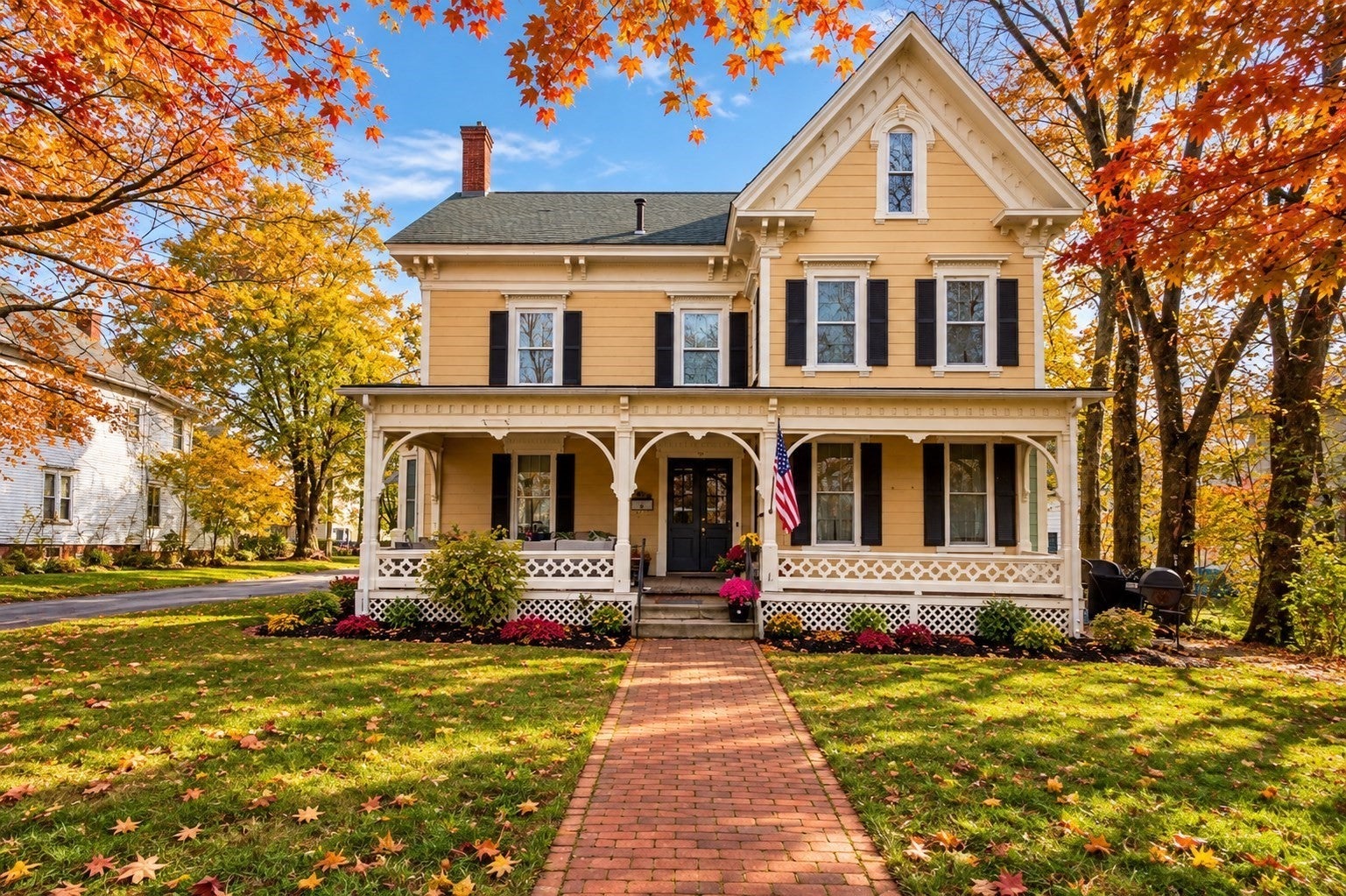 Photo of 106 Walnut St, Clinton, MA
