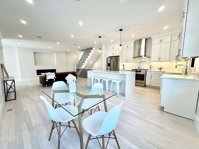 11-13 Lowell St 11B