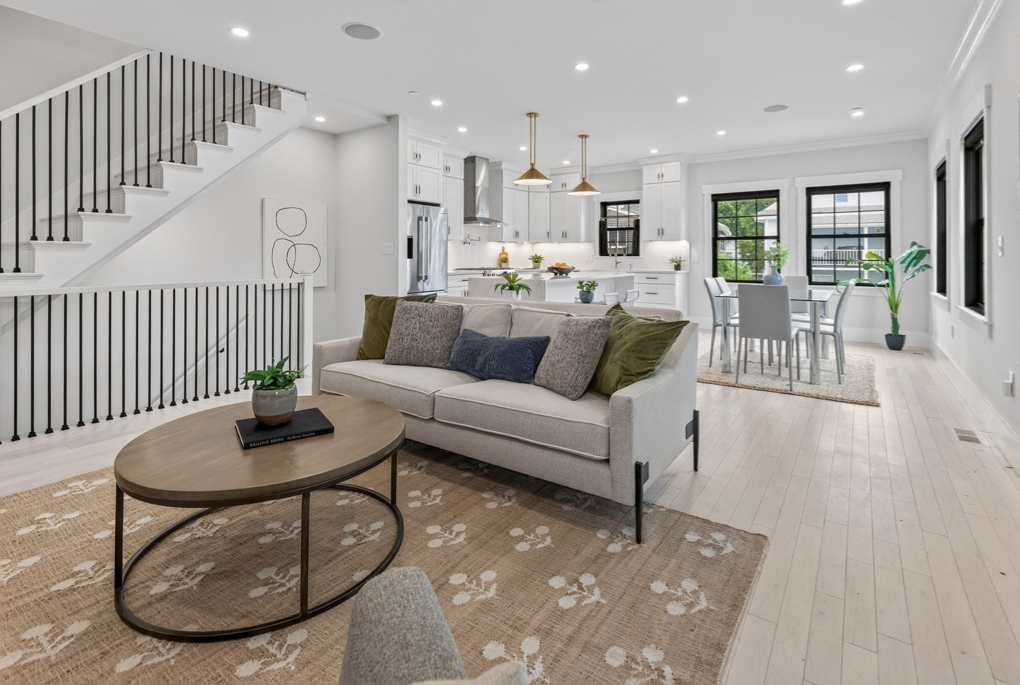 11-13 Lowell St 11B