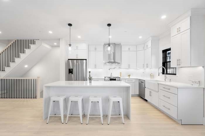 11-13 Lowell St 11B