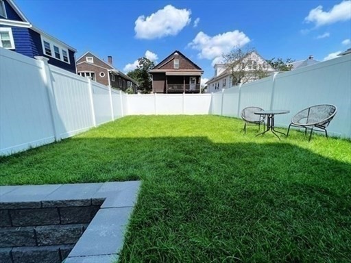 11-13 Lowell St 11B