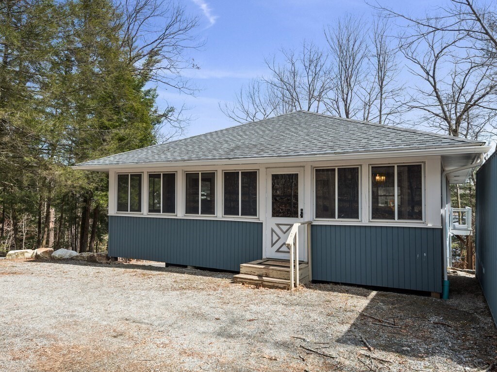 7 Reservoir Heights Rd