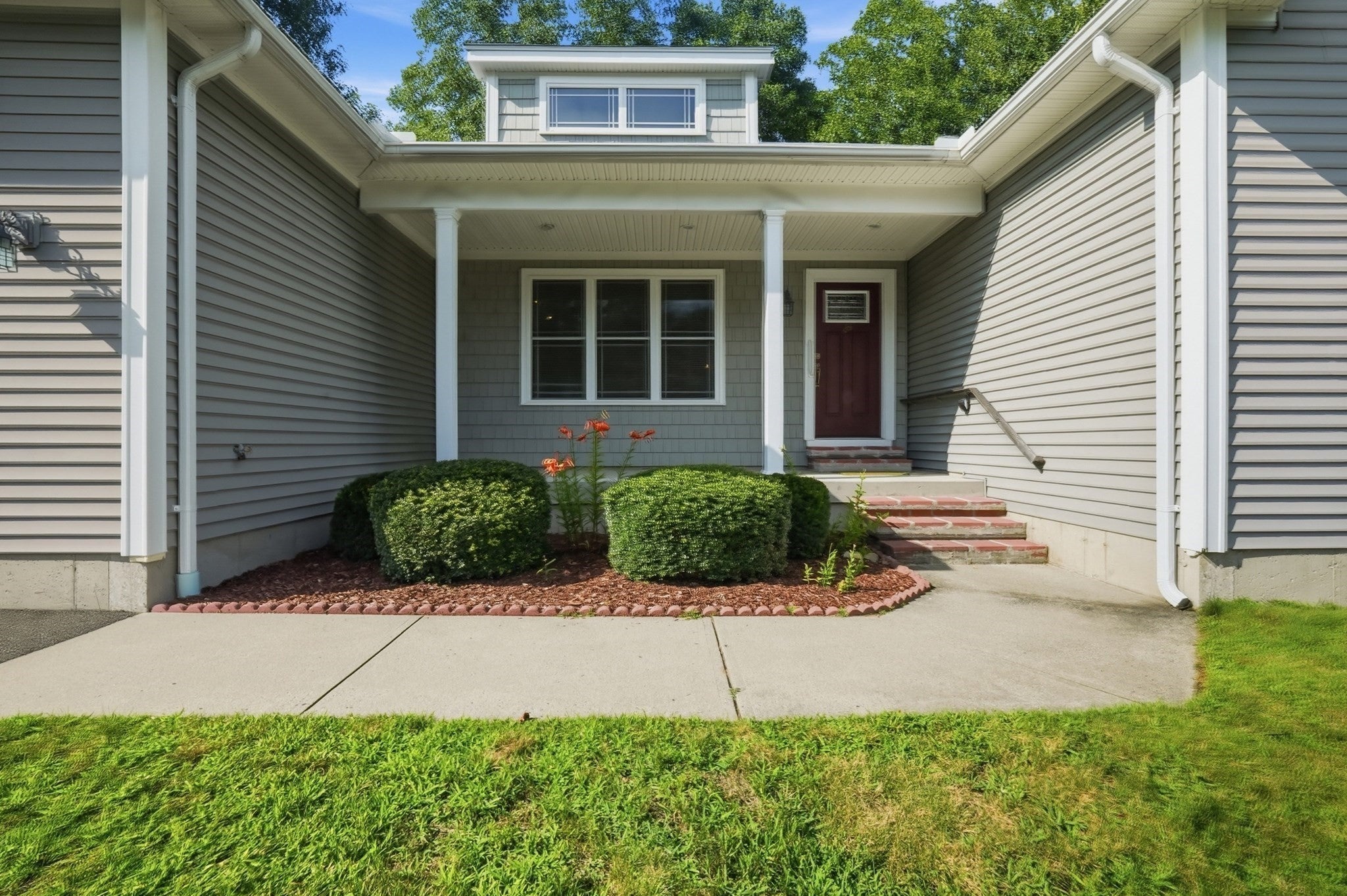 2 Dogwood Dr, Belchertown, MA, 2 Dogwood Dr, Belchertown, MA Photo #2