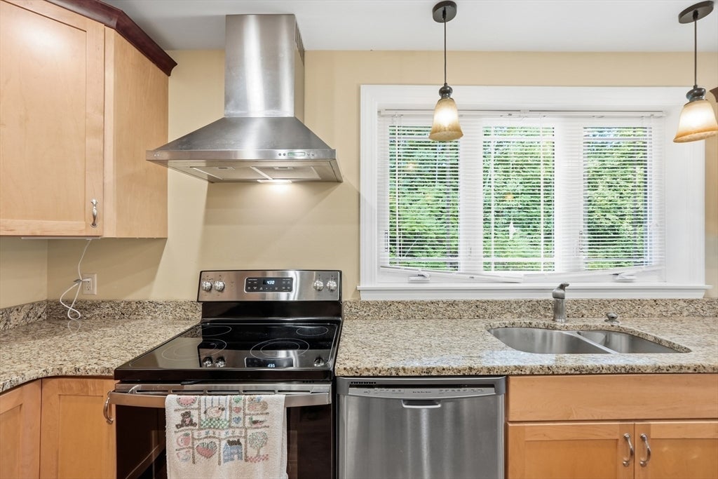2 Dogwood Dr, Belchertown, MA, 2 Dogwood Dr, Belchertown, MA Photo #20