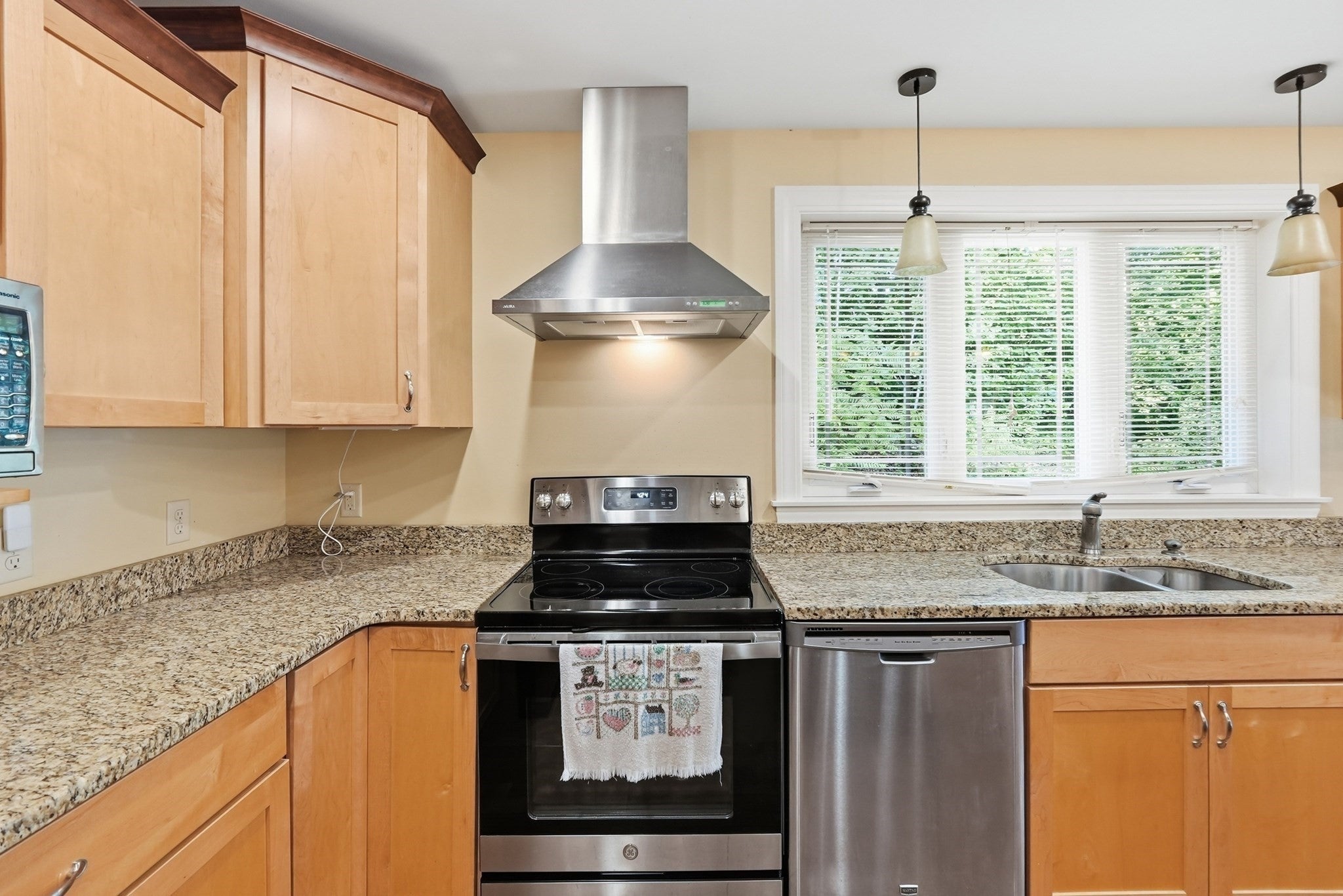 2 Dogwood Dr, Belchertown, MA, 2 Dogwood Dr, Belchertown, MA Photo #15