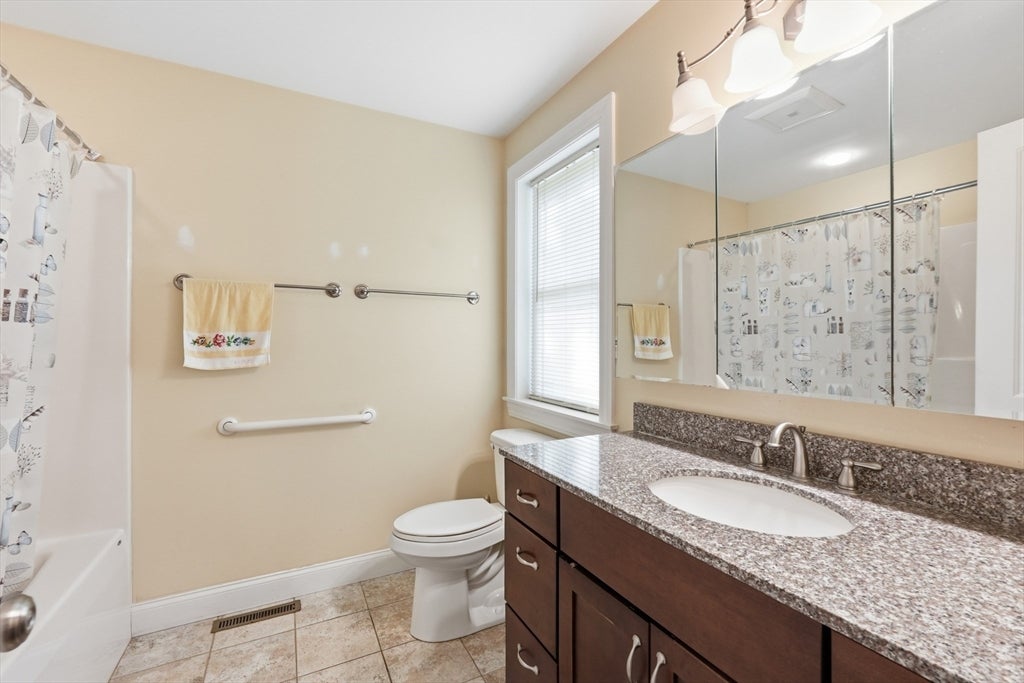 2 Dogwood Dr, Belchertown, MA, 2 Dogwood Dr, Belchertown, MA Photo #32