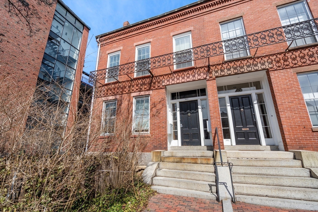 343 Harvard St
