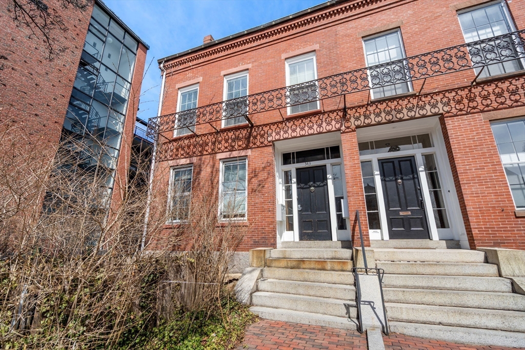 343 Harvard St