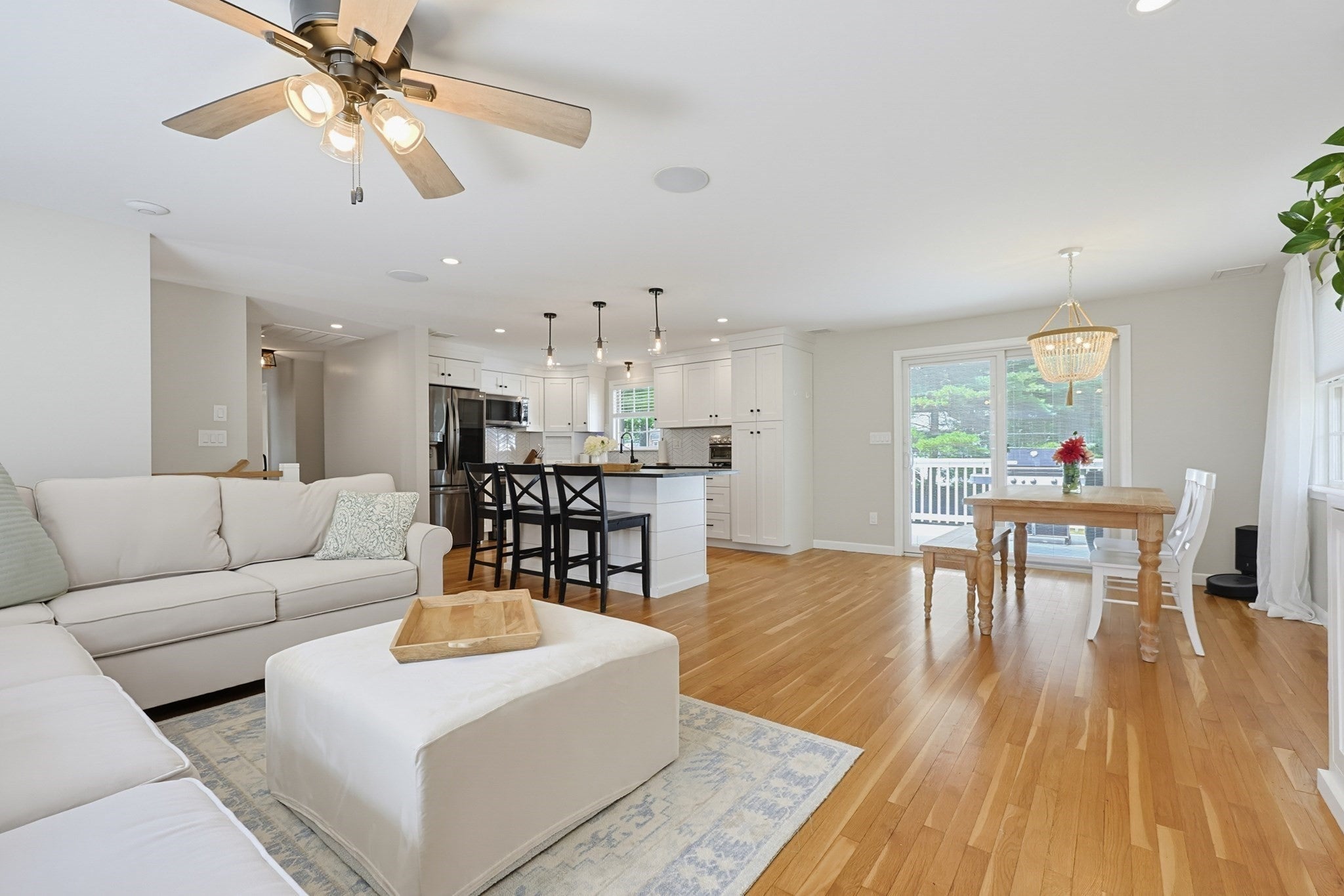 10 Howe Circle, Randolph, MA Photo #13