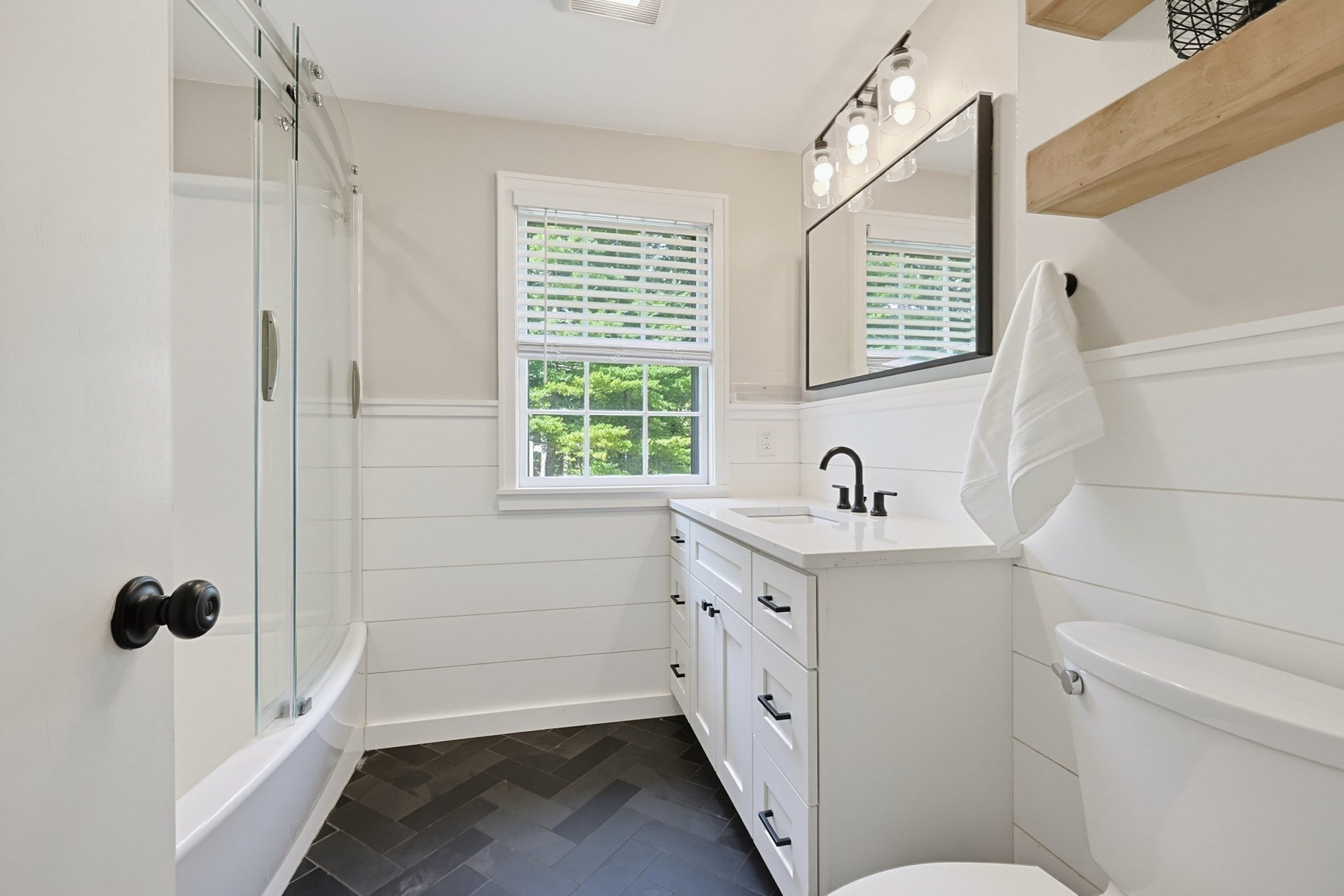 10 Howe Circle, Randolph, MA Photo #19