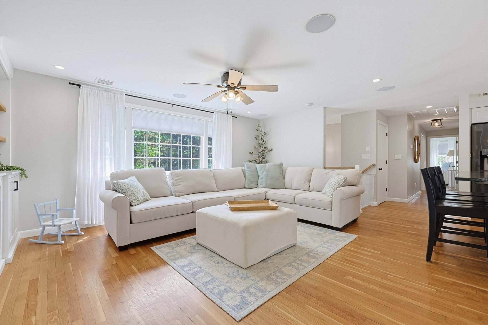 10 Howe Circle, Randolph, MA Photo #14