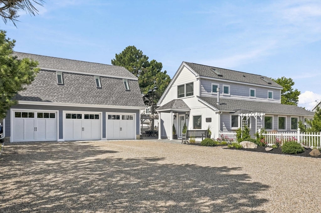 17 Barker St, Newburyport, MA, 17 Barker St, Newburyport, MA Photo #2