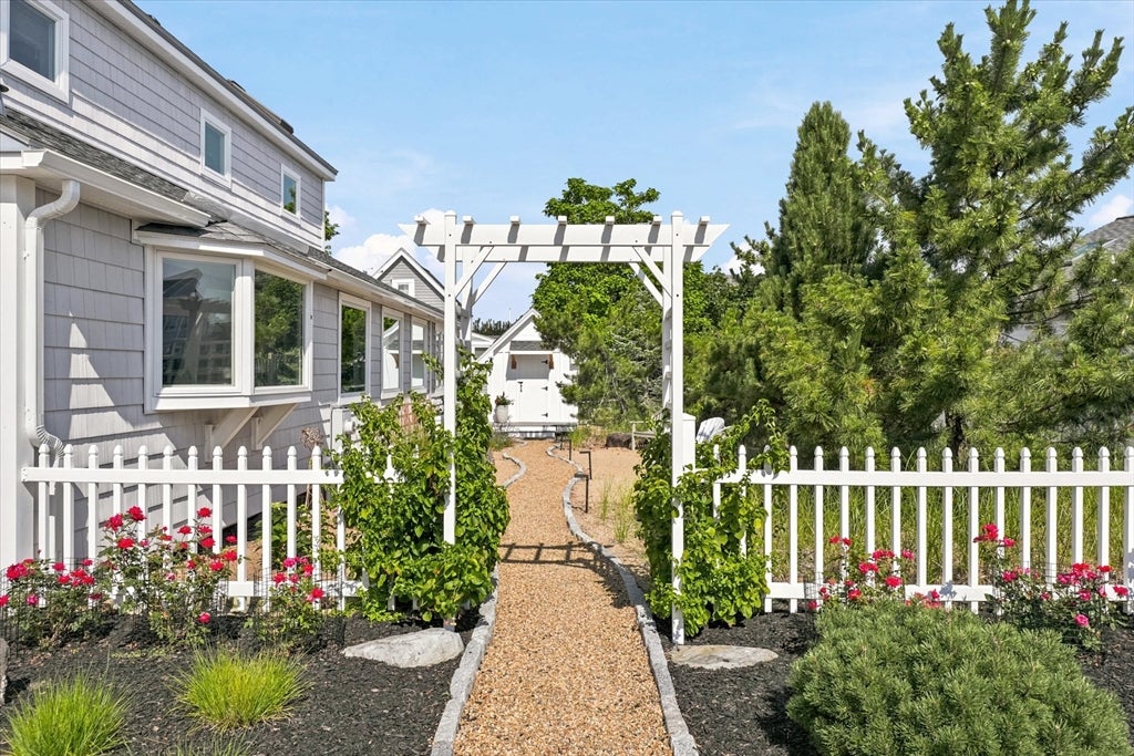 17 Barker St, Newburyport, MA, 17 Barker St, Newburyport, MA Photo #3