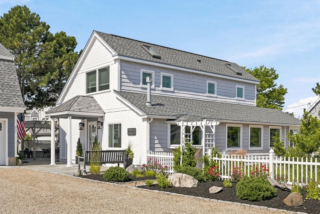 Photo of 17 Barker St, Newburyport, MA