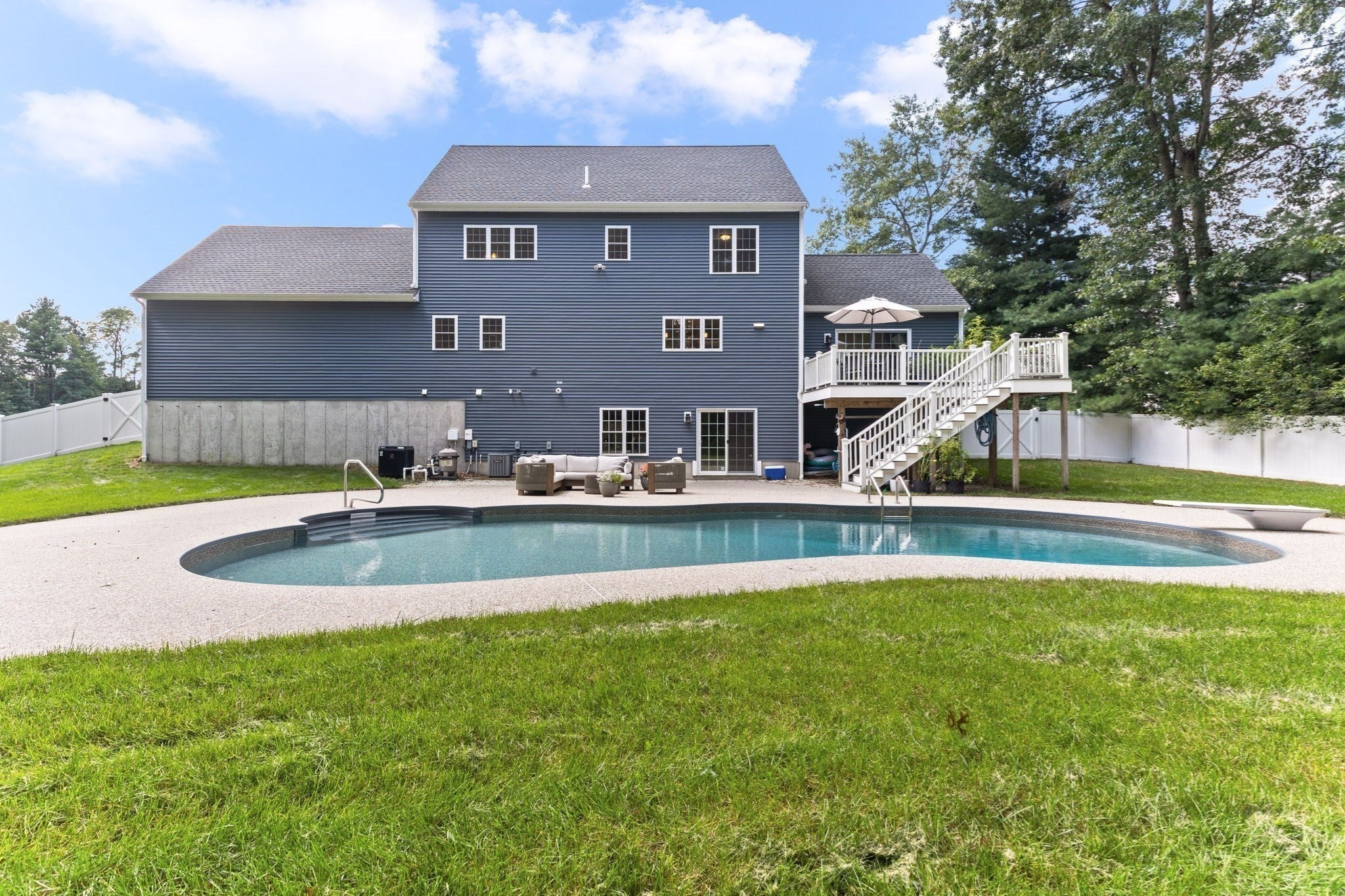 22 Whitmarsh Ln, East Bridgewater, MA Photo #29