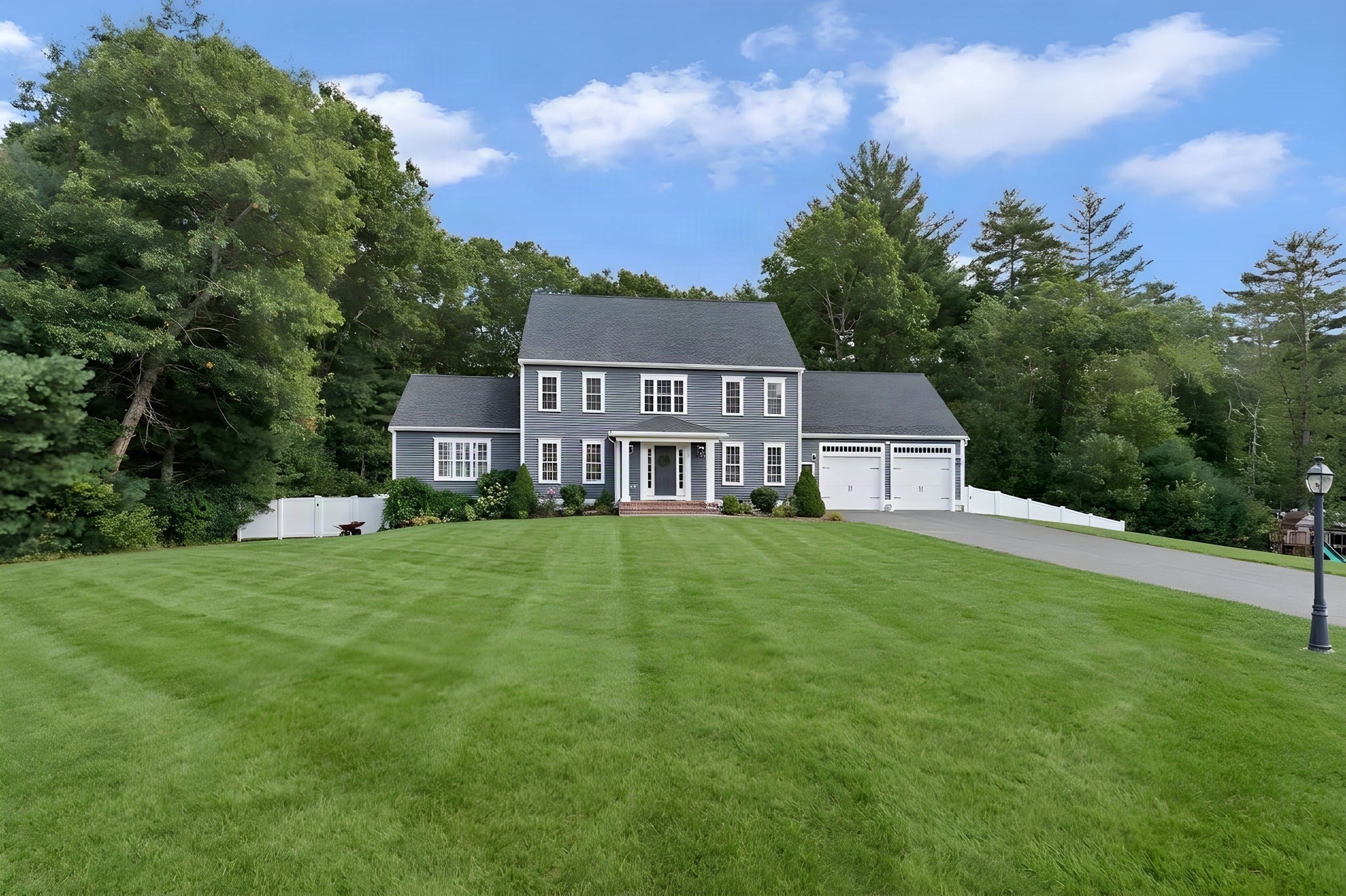 22 Whitmarsh Ln, East Bridgewater, MA Photo #2