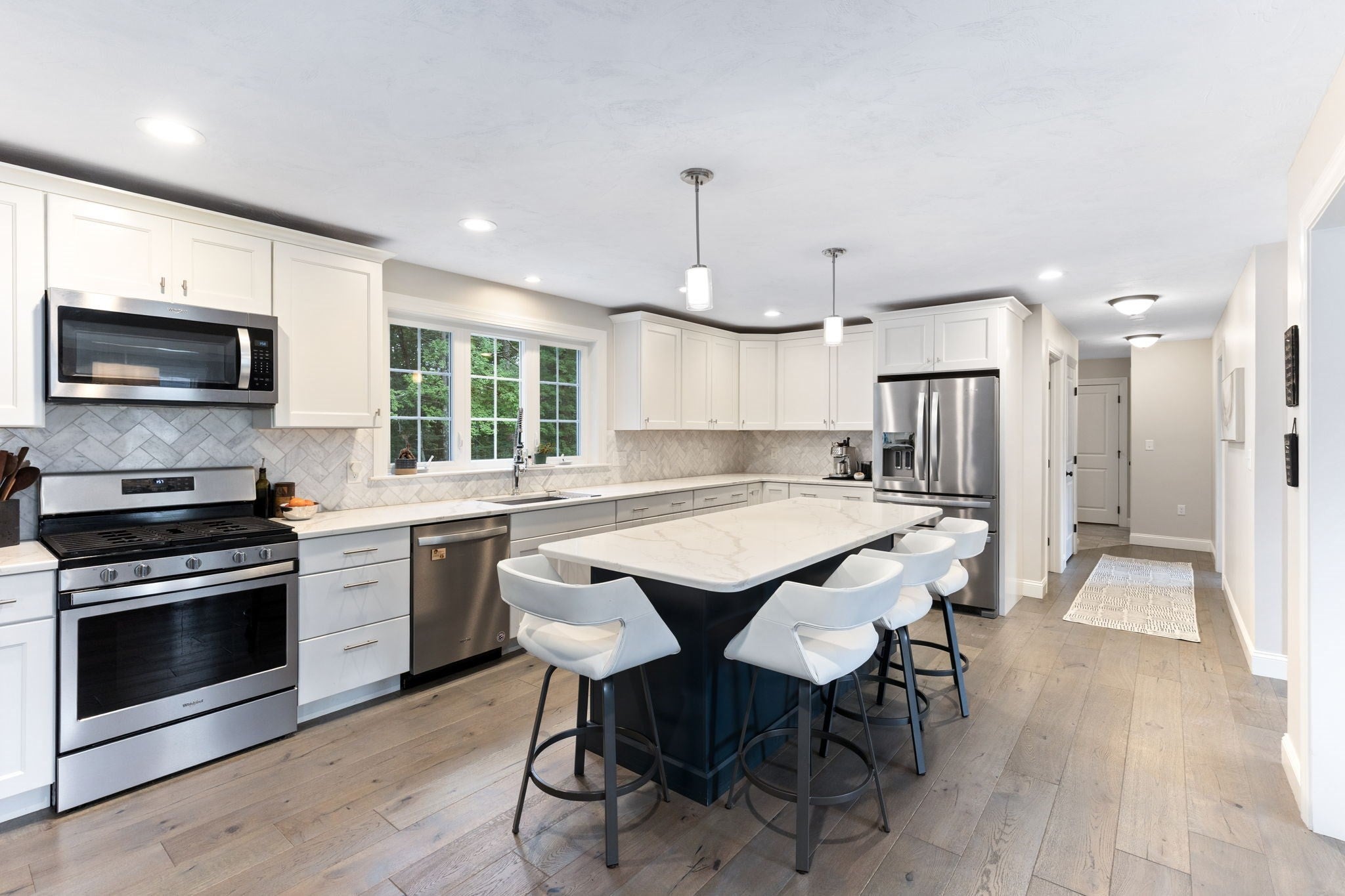 22 Whitmarsh Ln, East Bridgewater, MA Photo #3