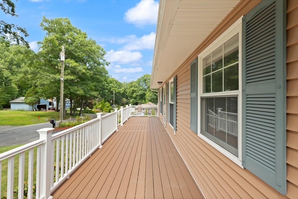 64 Larned Rd