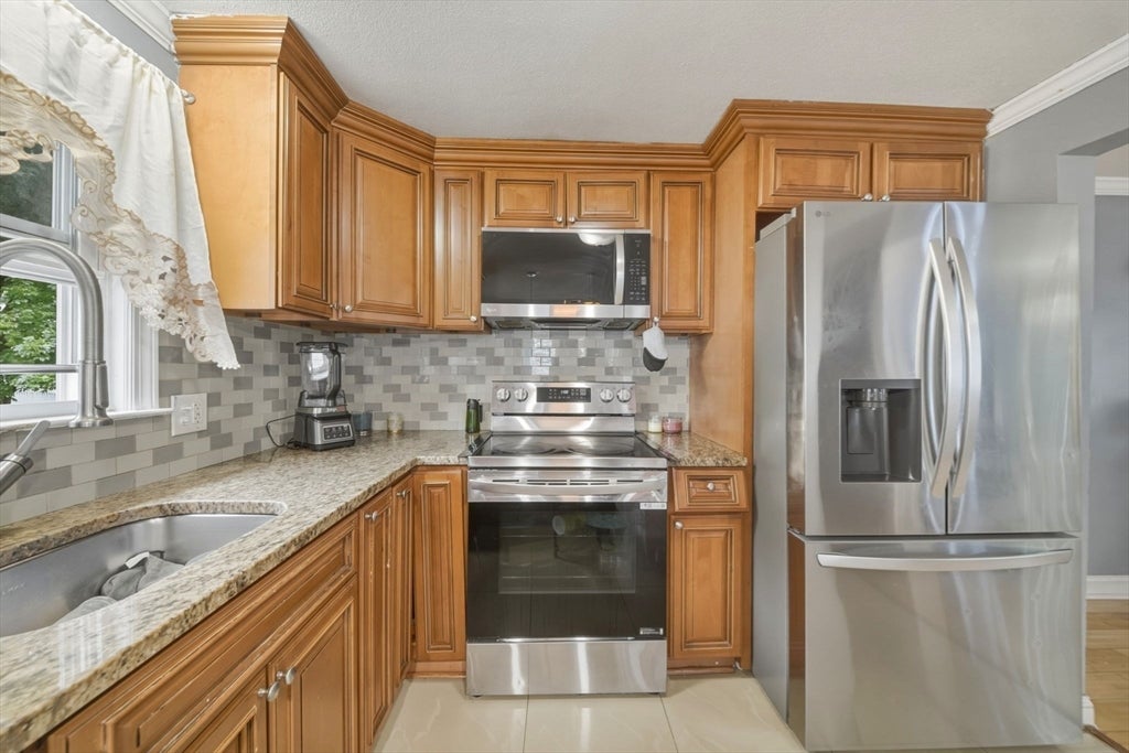 280 Ettrick St, Brockton, MA, 280 Ettrick St, Brockton, MA Photo #12