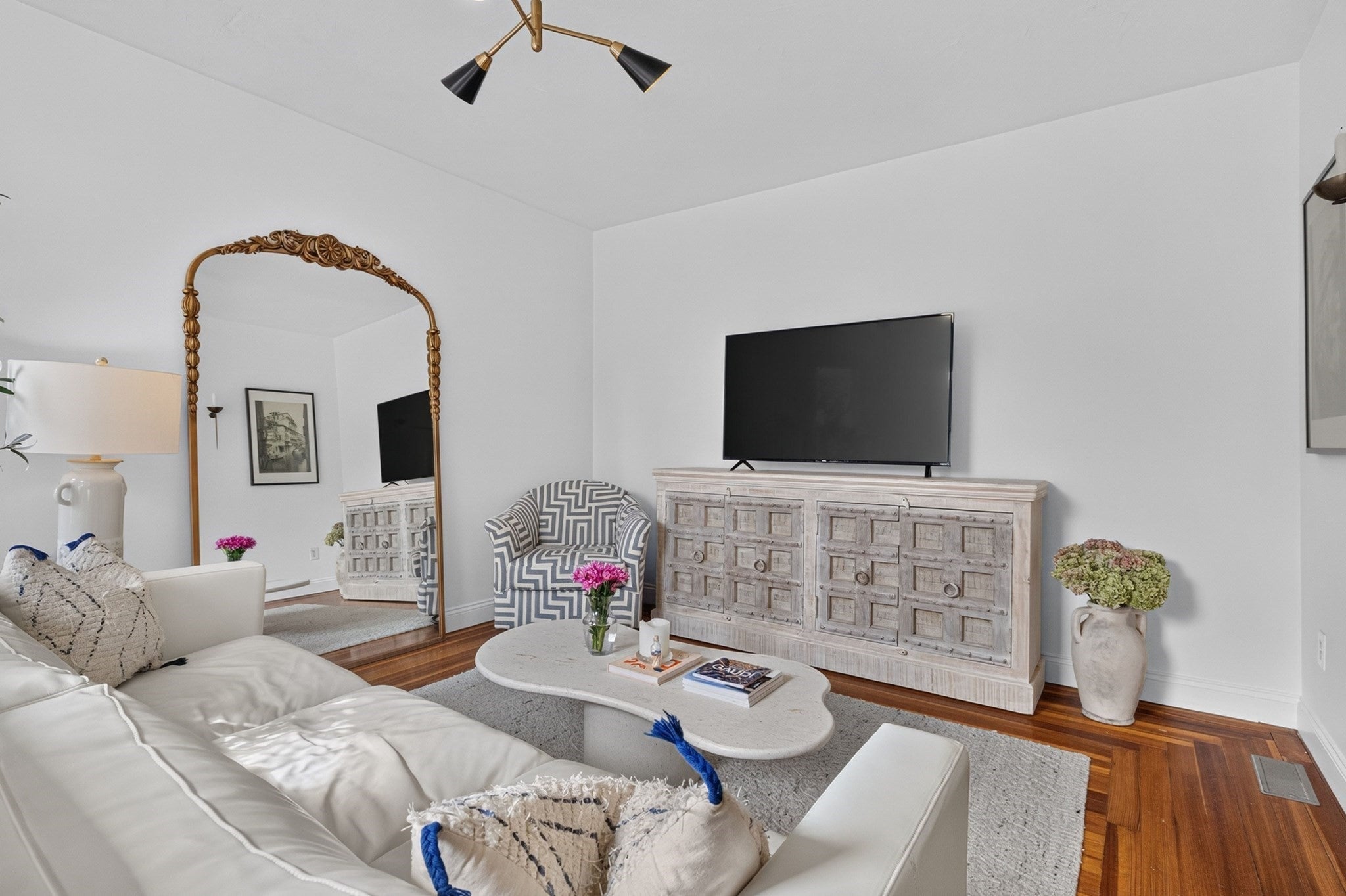 41 Harrington Ave 41