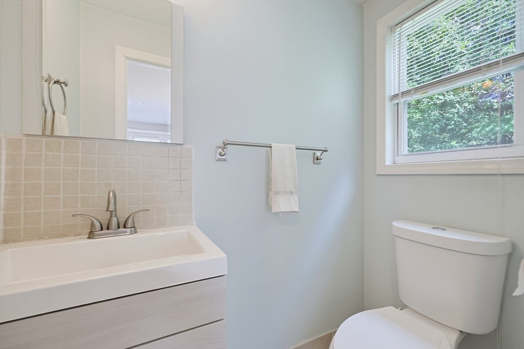 14 Carol Dr #14, Franklin, MA, 14 Carol Dr #14, Franklin, MA Photo #11