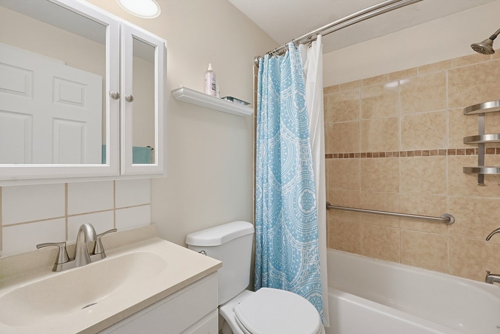 14 Carol Dr #14, Franklin, MA, 14 Carol Dr #14, Franklin, MA Photo #15