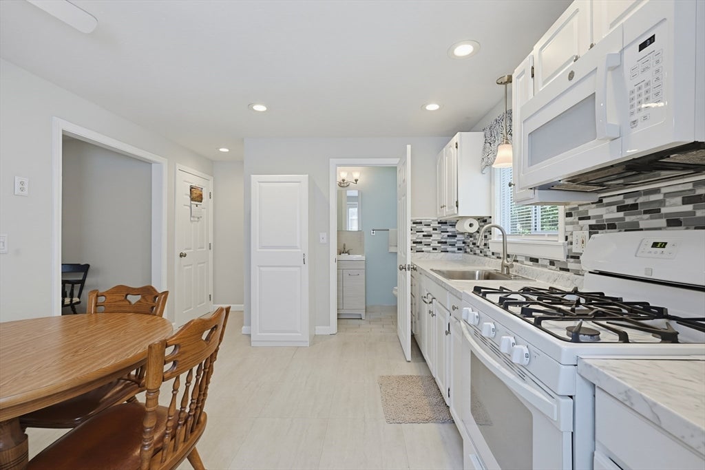 14 Carol Dr #14, Franklin, MA, 14 Carol Dr #14, Franklin, MA Photo #10