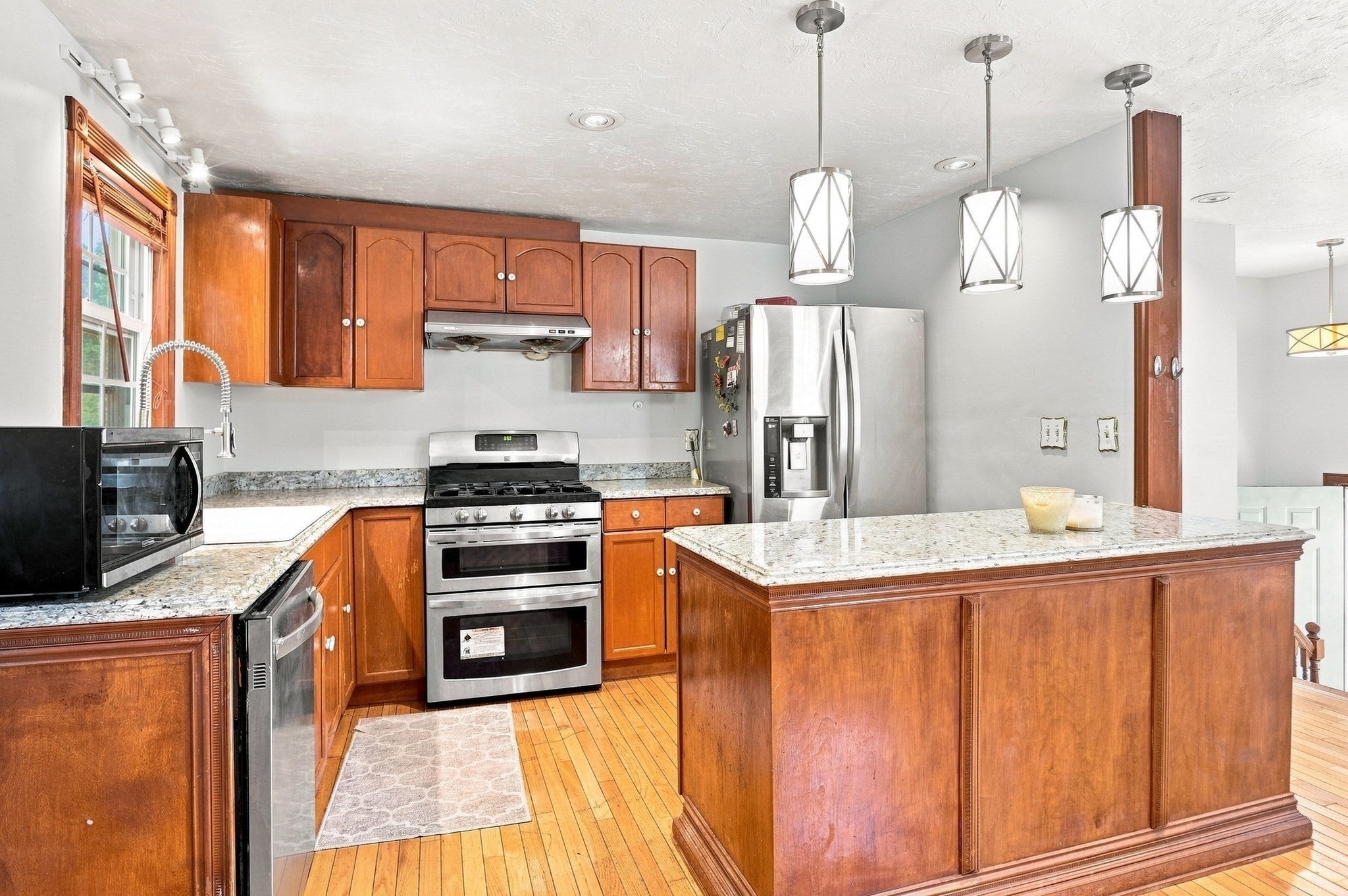 30 Parsons Hill Dr