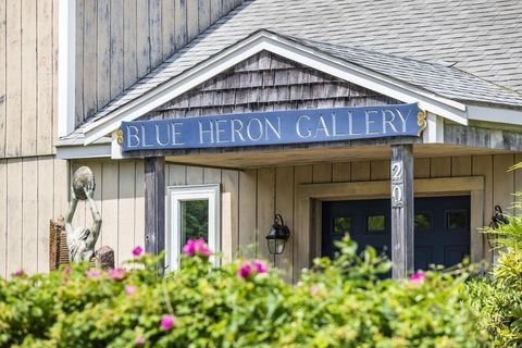 20 Bank Street Wellfleet MA 02667
