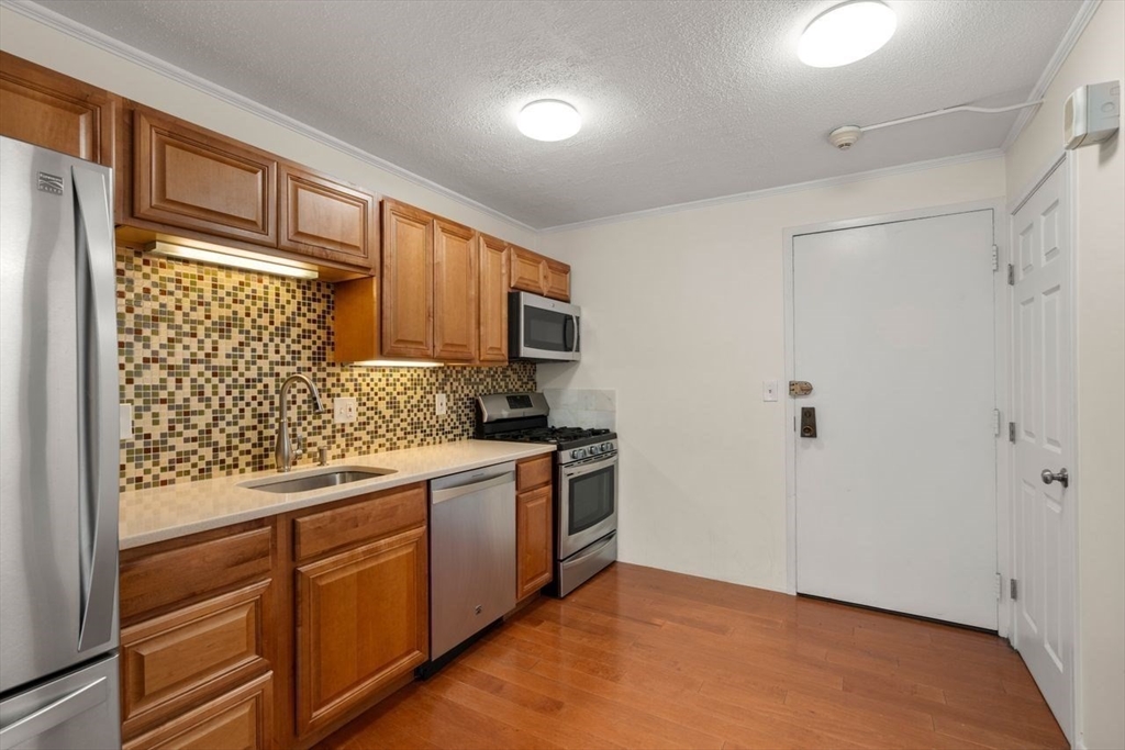 280 Boylston St 111