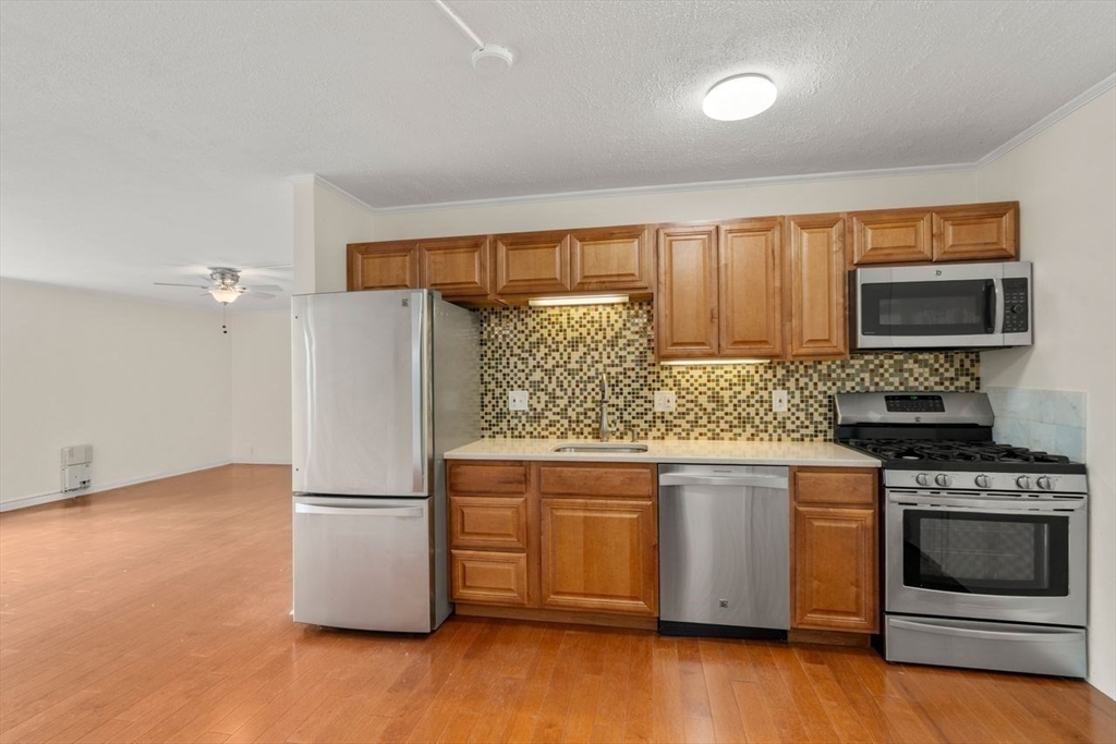 280 Boylston St 111