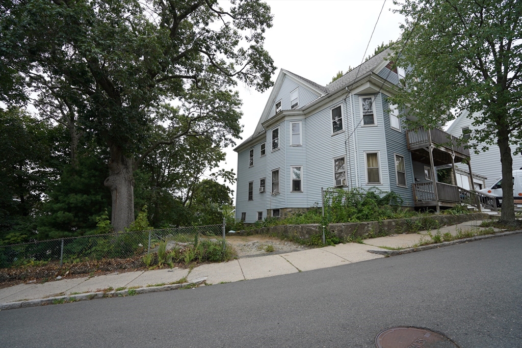 62 Wolcott Street