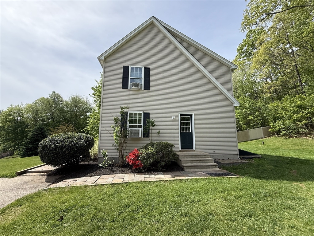 222 Bridge St
