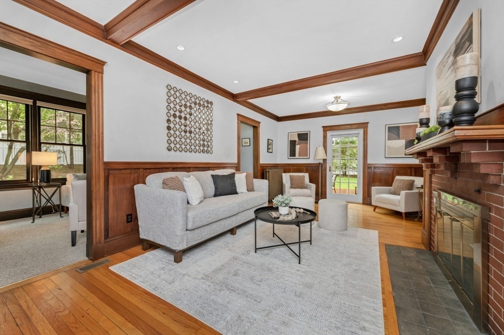 217 Plymouth Rd