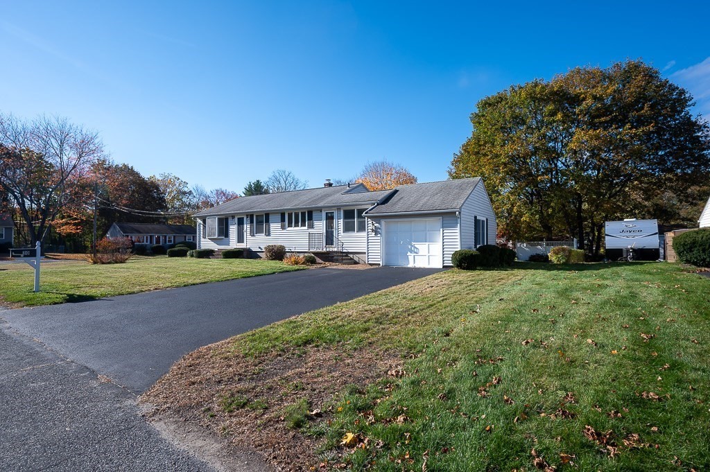 30 Falmouth Dr