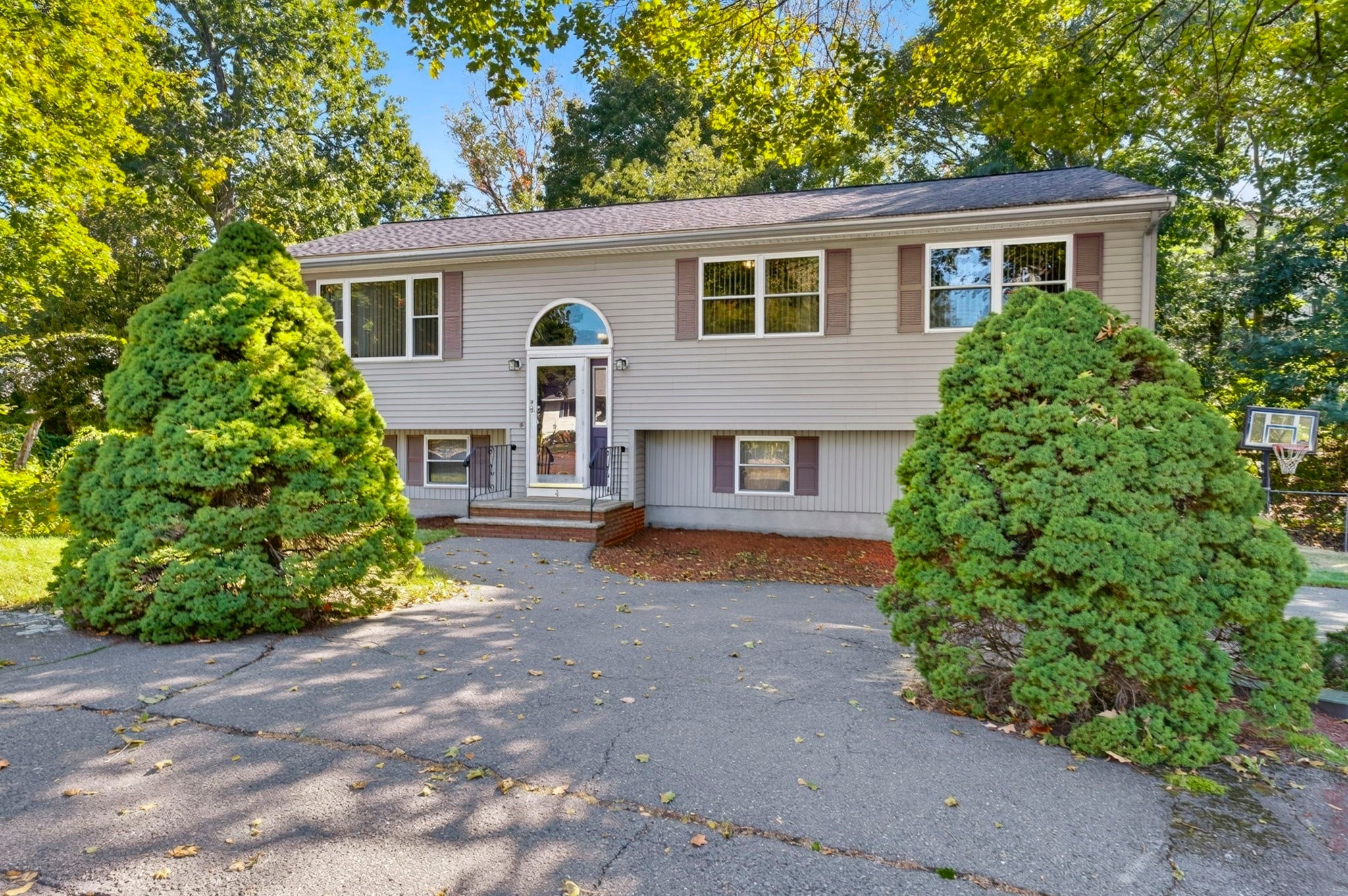 4 Wildwood Terrace, Saugus, MA, 4 Wildwood Terrace, Saugus, MA Photo #2
