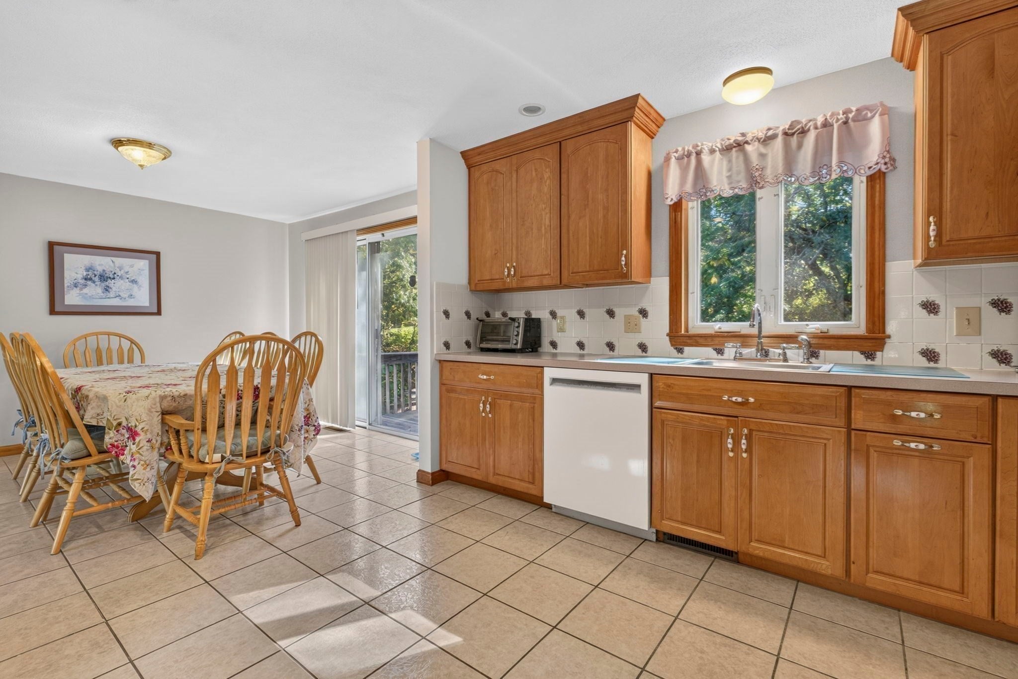 4 Wildwood Terrace, Saugus, MA, 4 Wildwood Terrace, Saugus, MA Photo #15