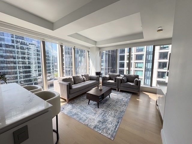 135 Seaport Blvd 1203